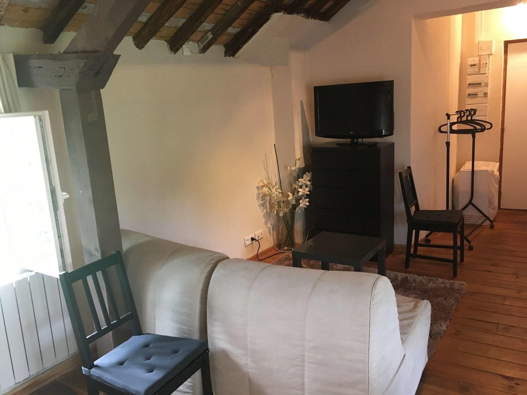 Domaine Du Moulin De Champie - Versailles - Gites & Suites Feucherolles Exteriér fotografie