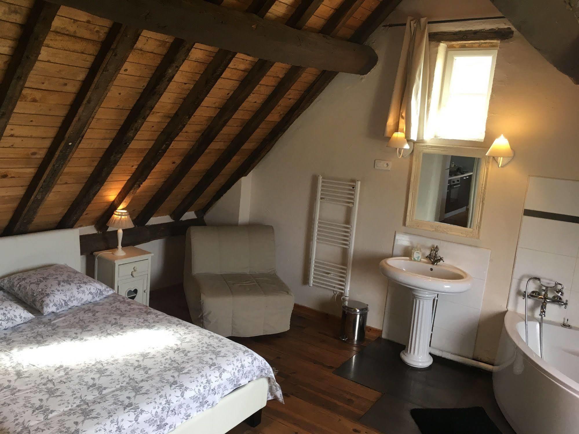 Domaine Du Moulin De Champie - Versailles - Gites & Suites Feucherolles Exteriér fotografie